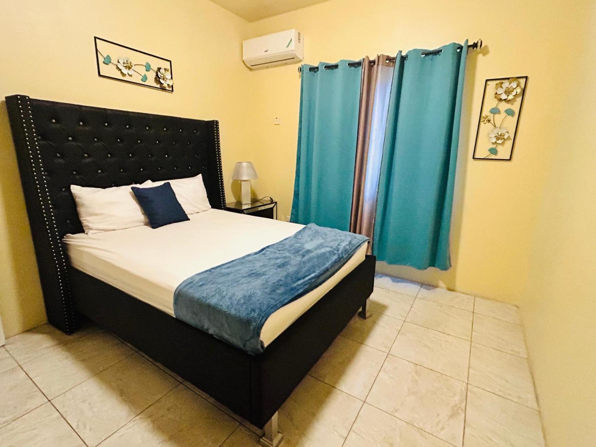 The Rest Stop- Gated Community-24 Hrs Security Montego Bay Exterior foto