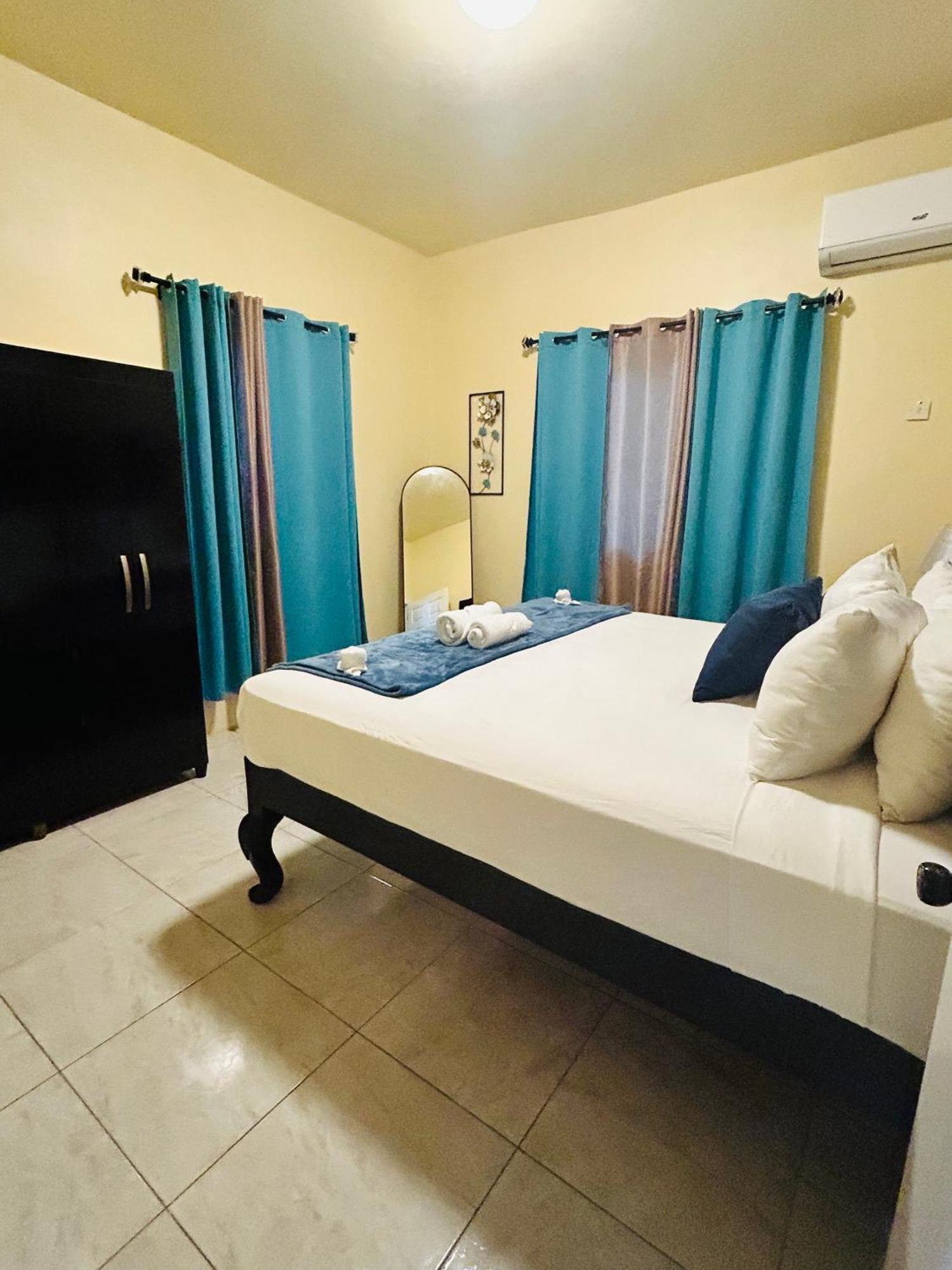 The Rest Stop- Gated Community-24 Hrs Security Montego Bay Exterior foto